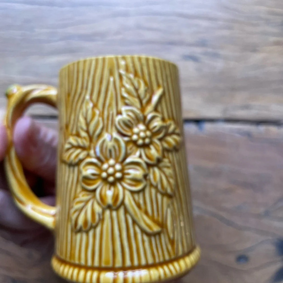 Vintage Alabama Mug with Red Cardinal - Picture 4 of 5